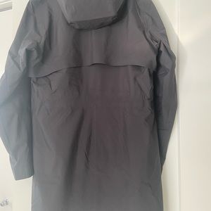 NWT Lululemon Rain Rebel jacket size 10, black